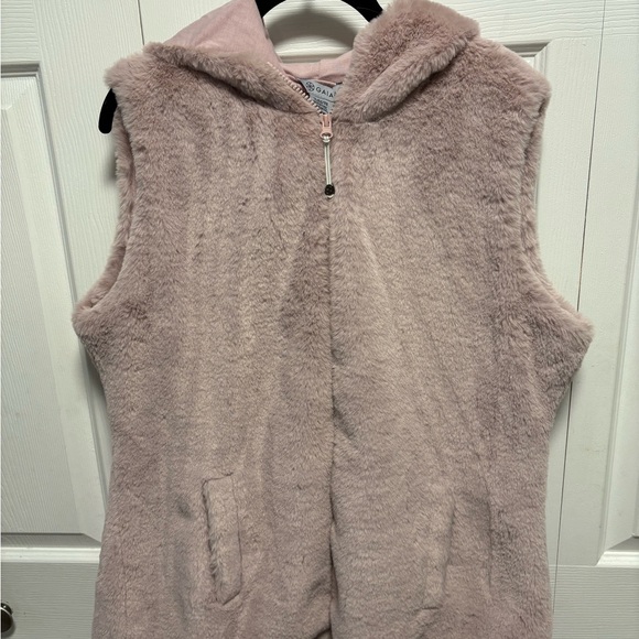 Gaiam faux fur vest. Size XL. EUC! - Picture 3 of 9